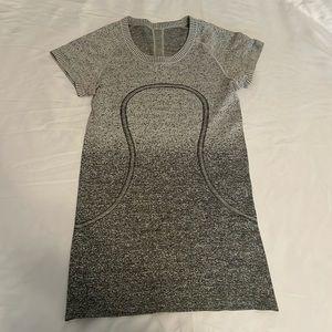 Lululemon Swiftly Tech shirt
